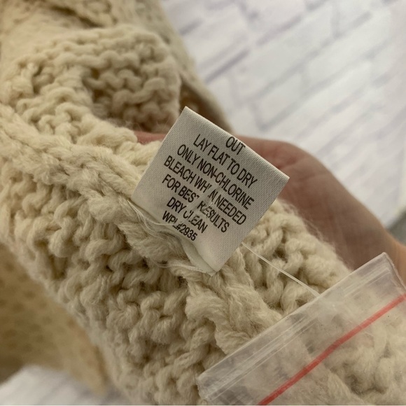 ALPS Wool Blend Cable Knit Short Sleeve Cardigan - Picture 13 of 15